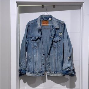 Like New Levi Jean Jacket